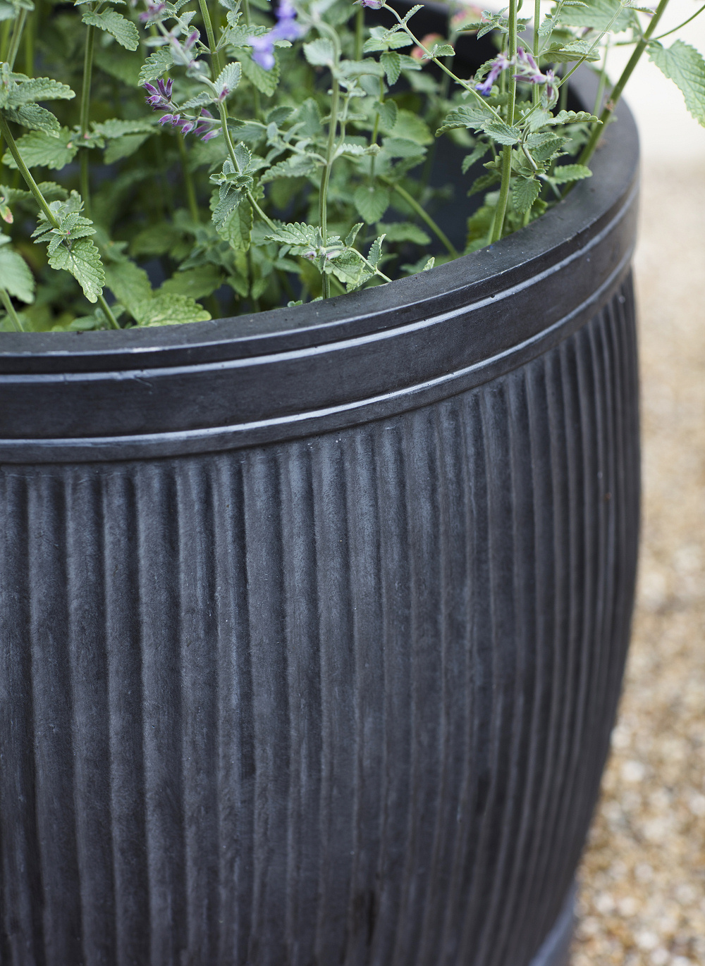 Set of 2 Bathford Round Planters - Image 2