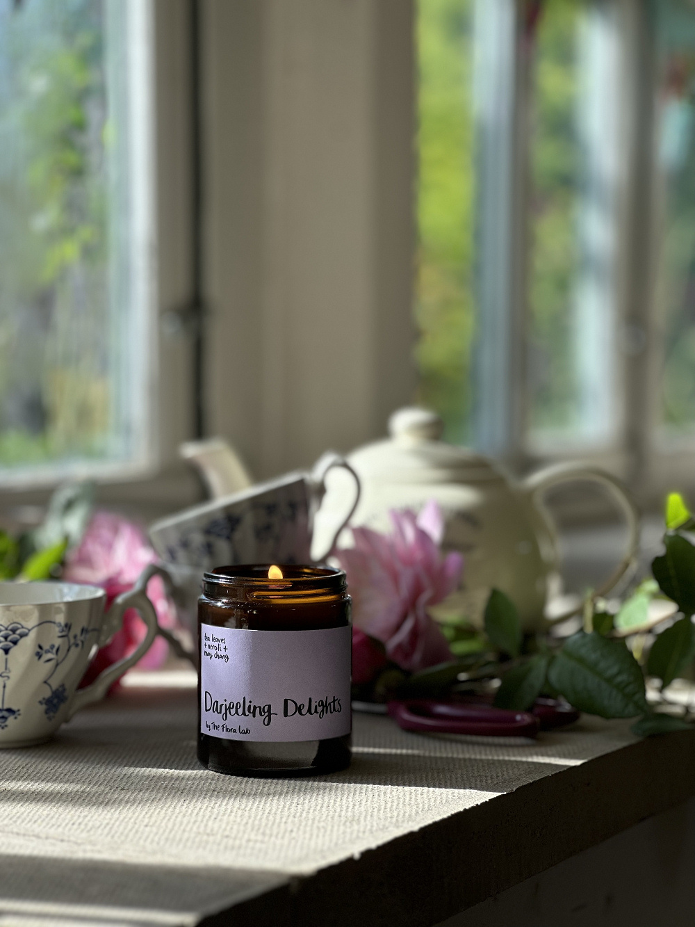 Darjeeling Delights Soy Wax Candle. Tea Leaves, Neroli & May Chang - Image 3