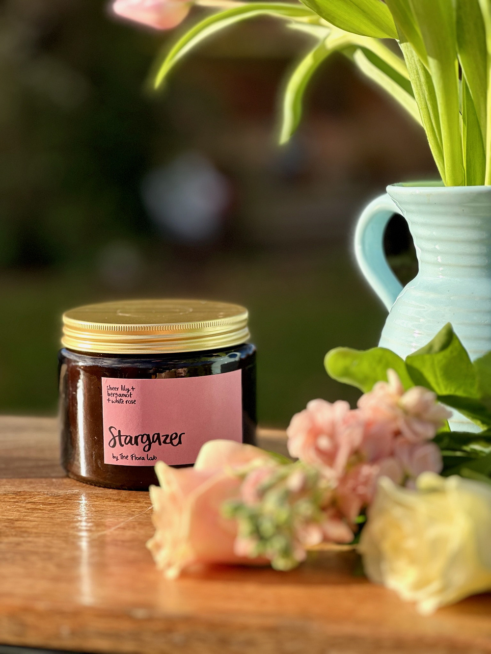 Stargazer Coconut & Rapeseed Wax Candle. Sheer Lily, Bergamot & White Rose - Image 2