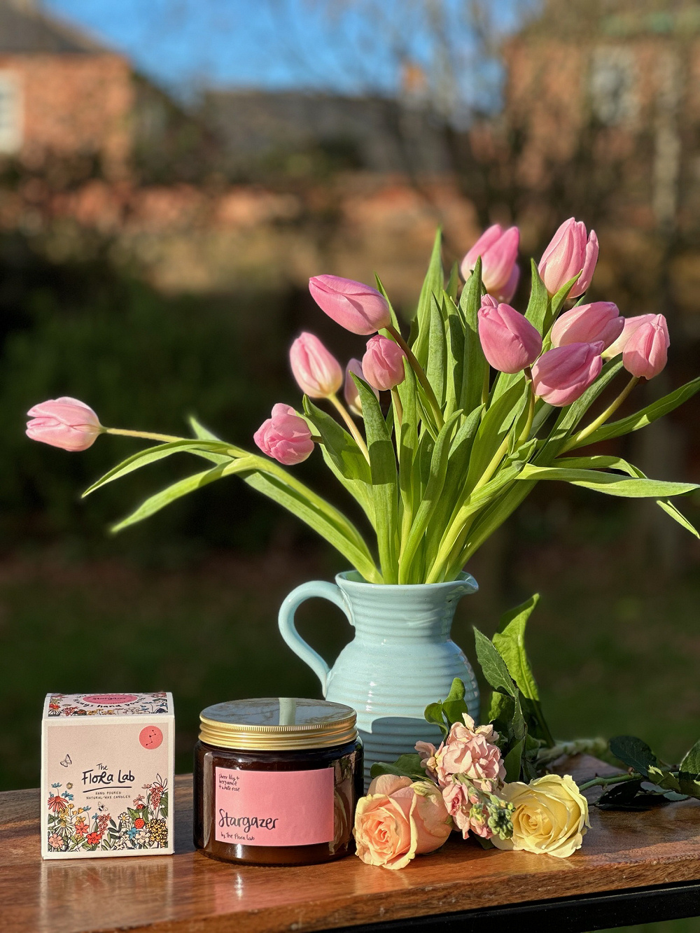 Stargazer Coconut & Rapeseed Wax Candle. Sheer Lily, Bergamot & White Rose - Image 3