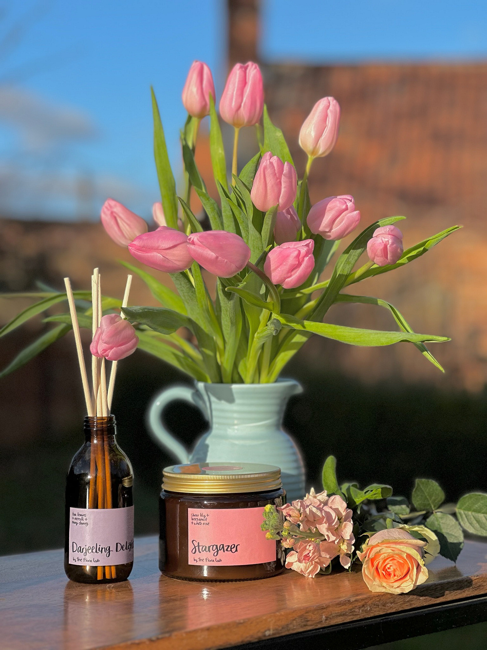 Stargazer Coconut & Rapeseed Wax Candle. Sheer Lily, Bergamot & White Rose - Image 4