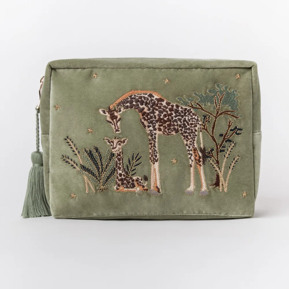 Giraffe Mother & Baby Wash Bag - Image 2