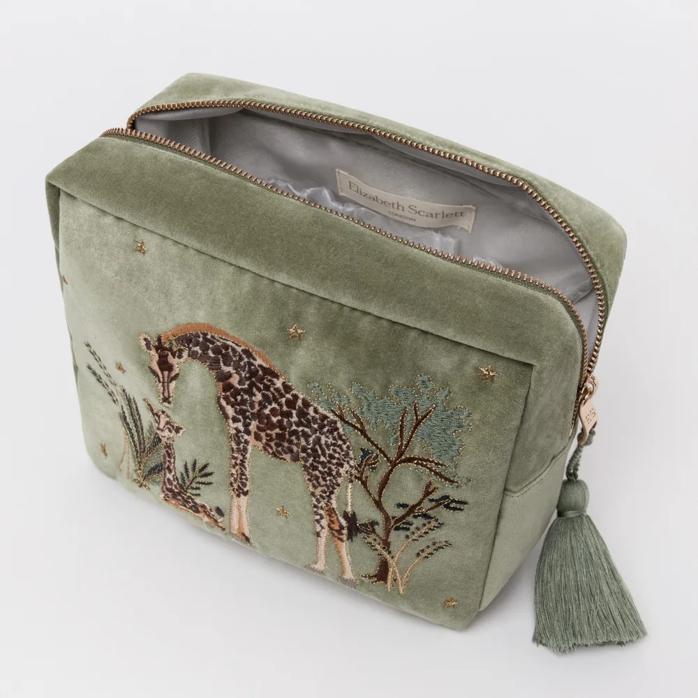 Giraffe Mother & Baby Wash Bag - Image 3