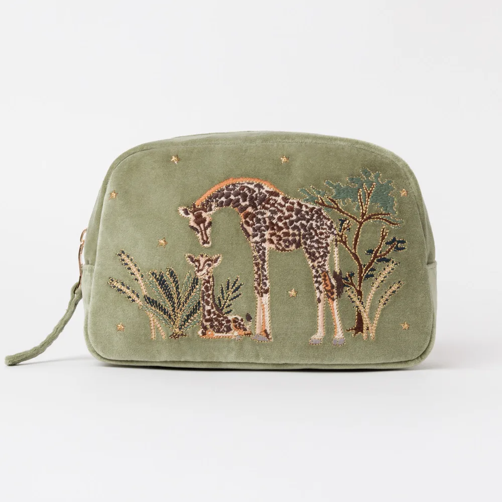 Giraffe Mother & Baby Makeup Bag - Image 2